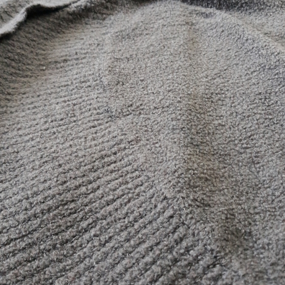 Barefoot Dreams Bamboo Chic Lite XS/S Sweater - Picture 10 of 13